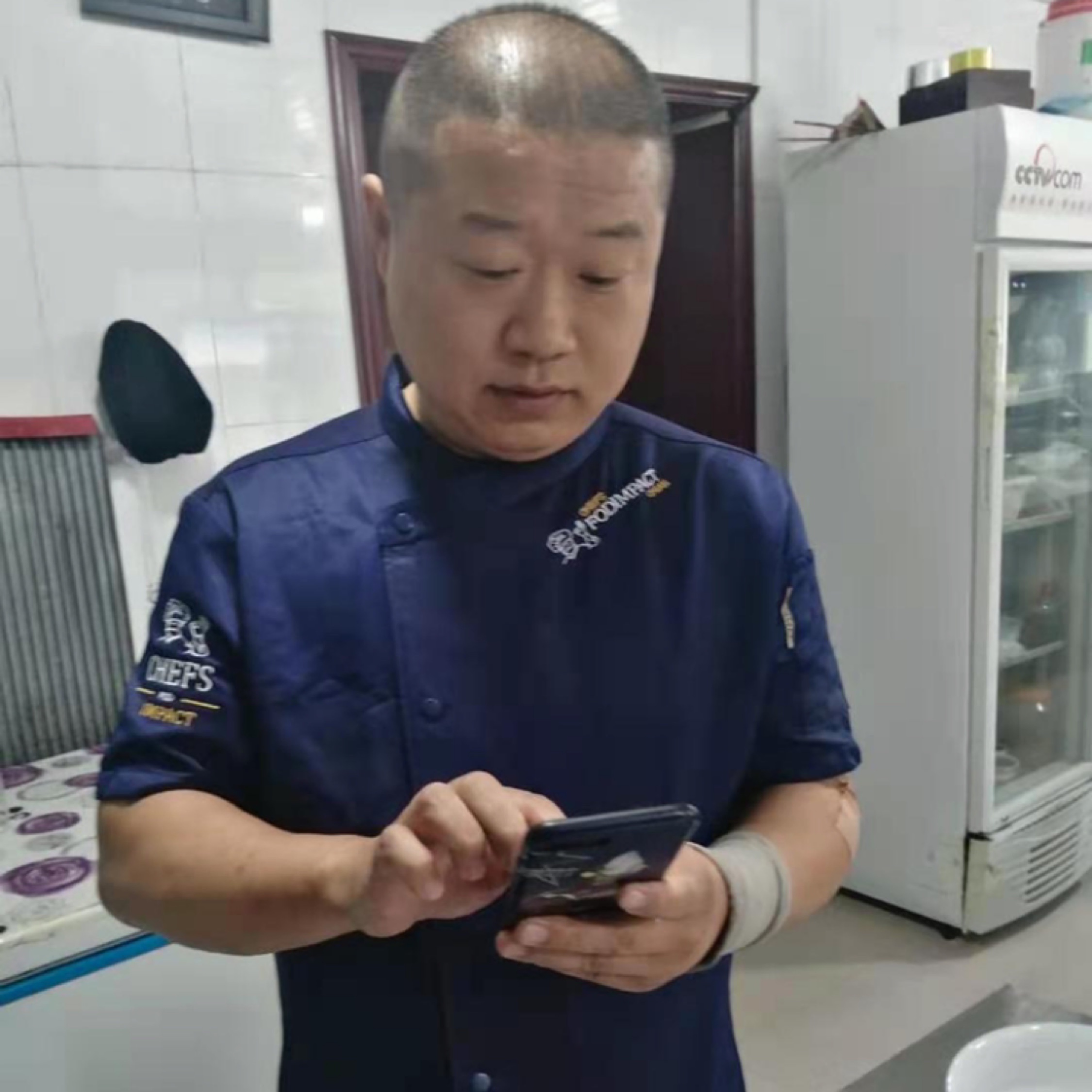 別睡太晚別愛太滿