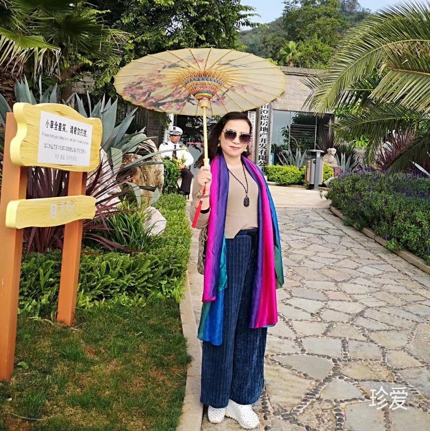 浮云散明月照人来