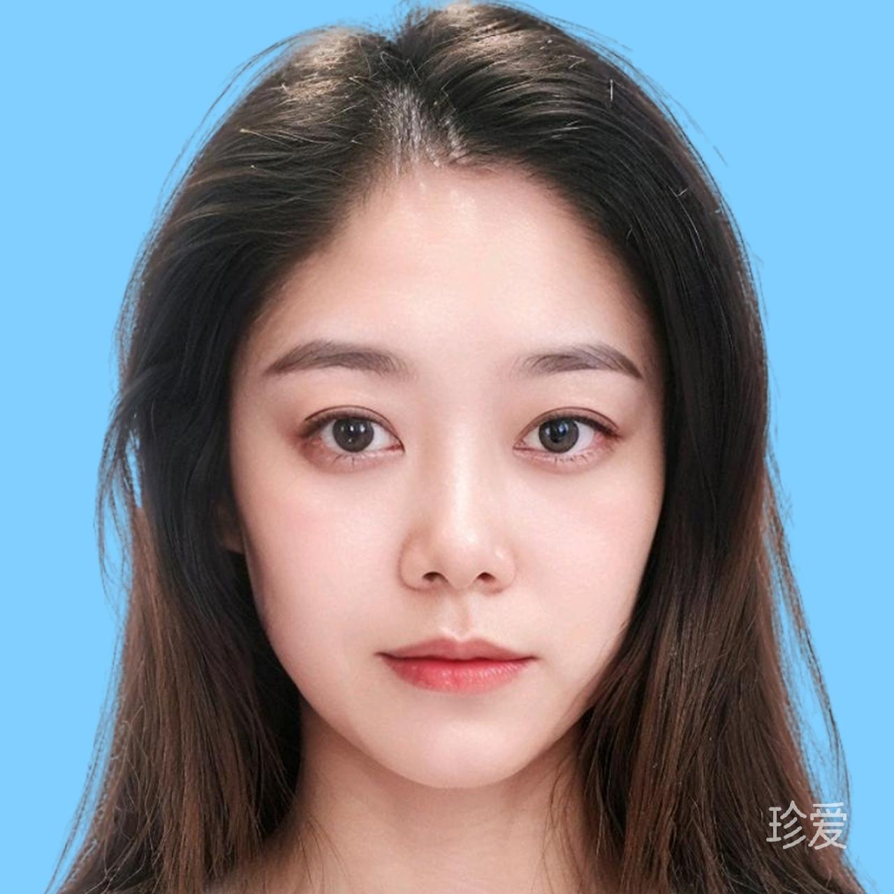 一城柳絮吹成雪