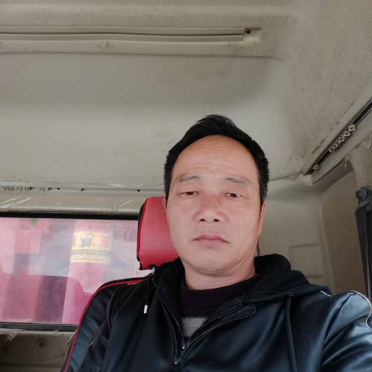 雨夜雨夜漫步漫步