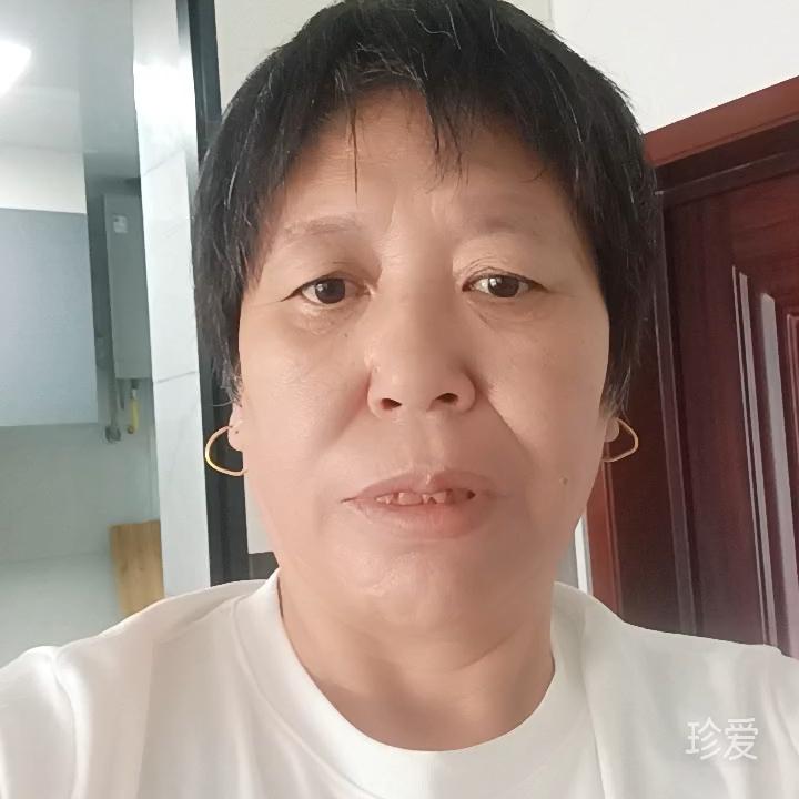 冬眠的白狐