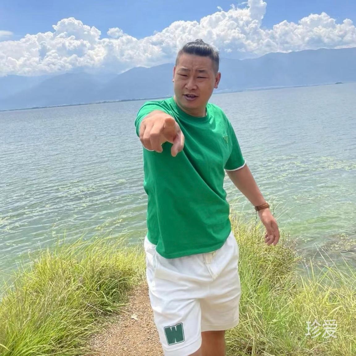 猛踹瘸子那條好腿