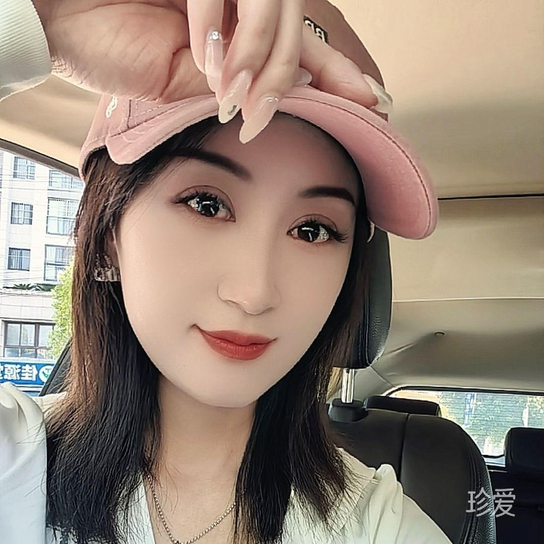 爱喝拿铁的小姐姐