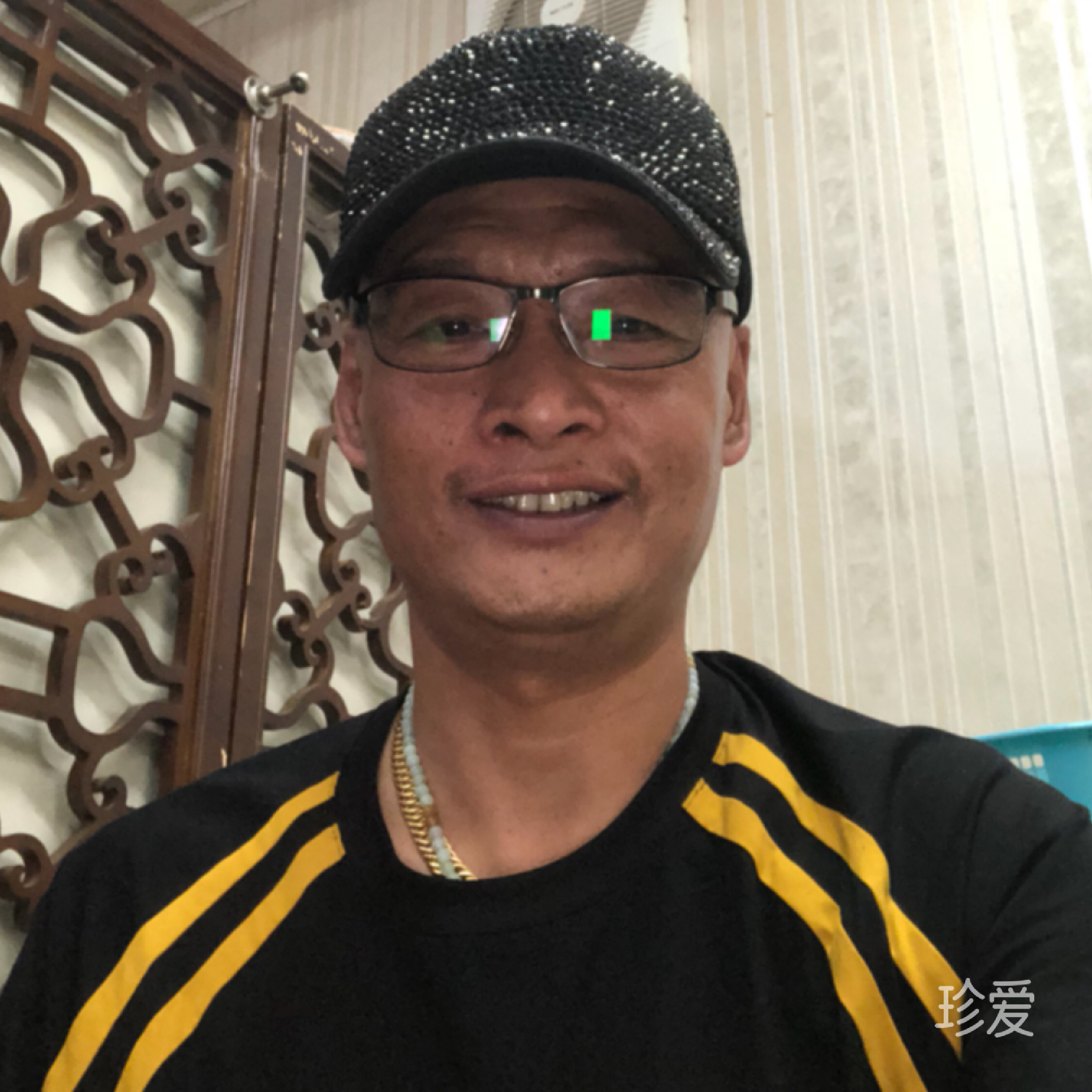 現(xiàn)實(shí)很無(wú)奈