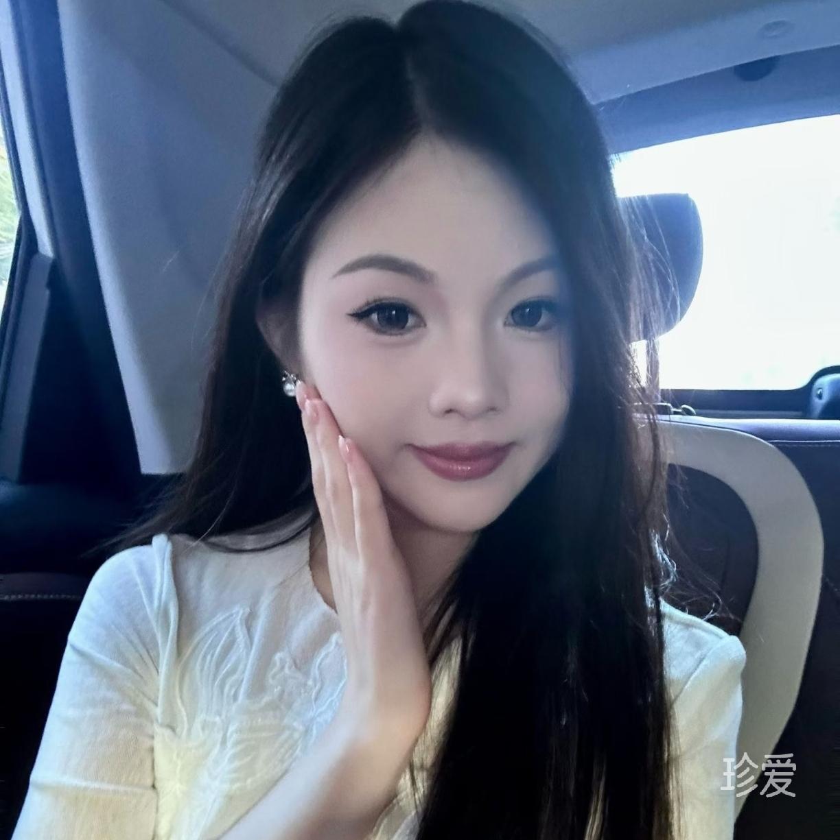 孤独的小美丽