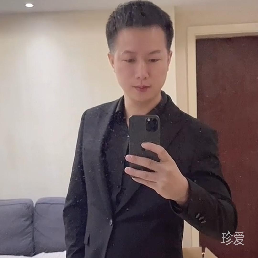 遠(yuǎn)離賦能量的女人