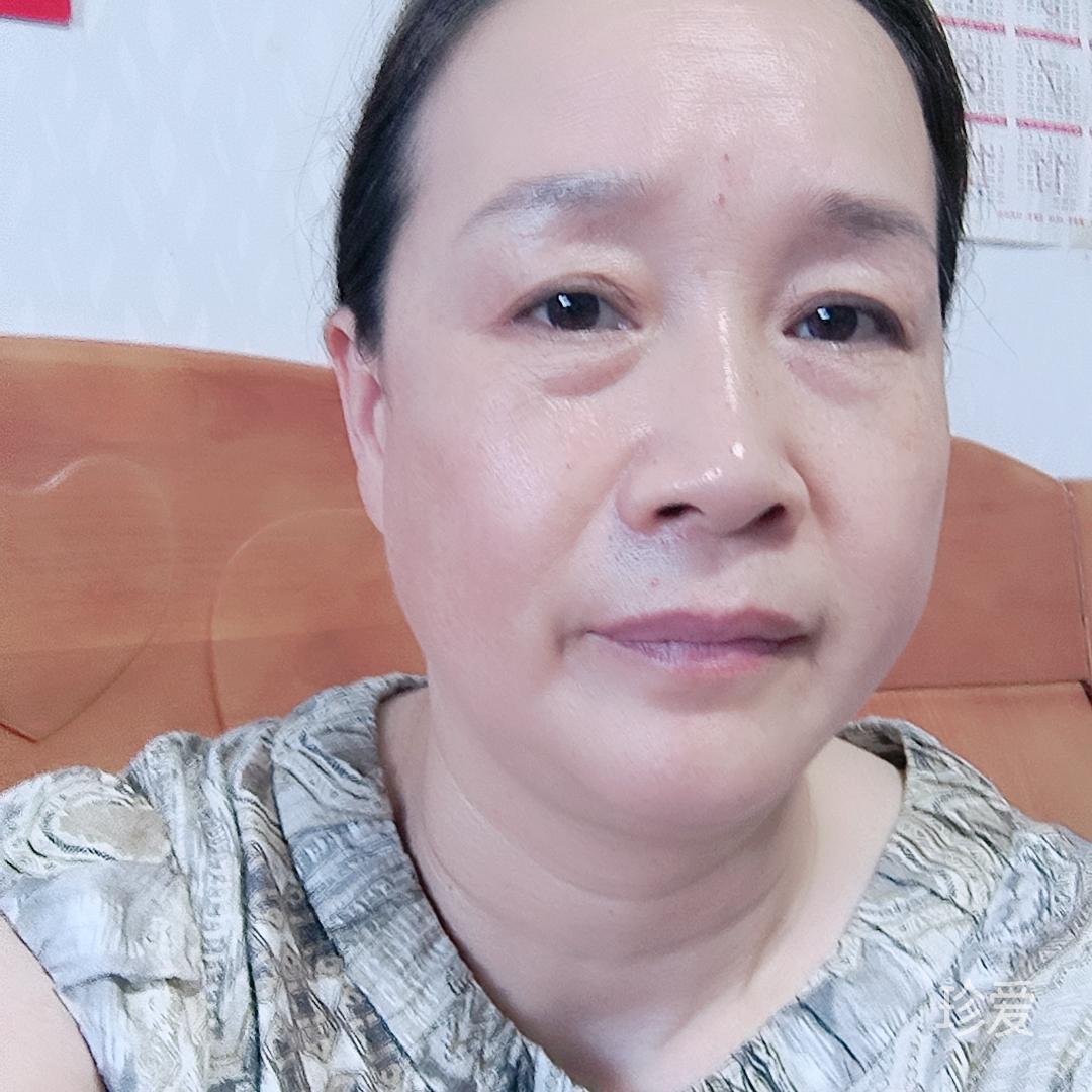 一抹微笑