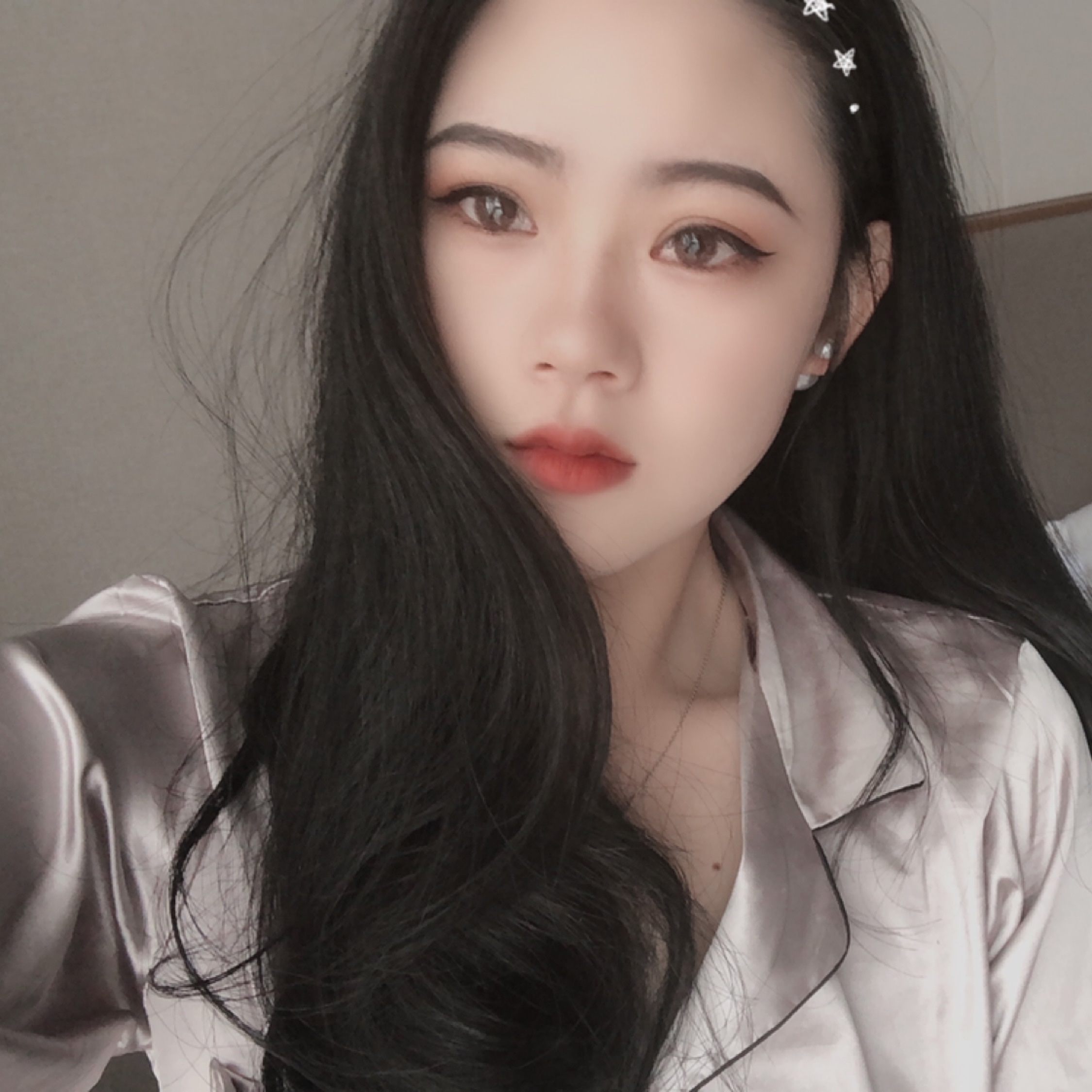 阿貓愛(ài)吃三文魚(yú)