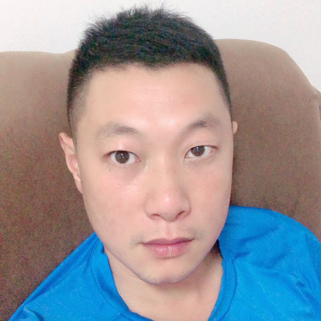 梳碧湖邊撿柴人