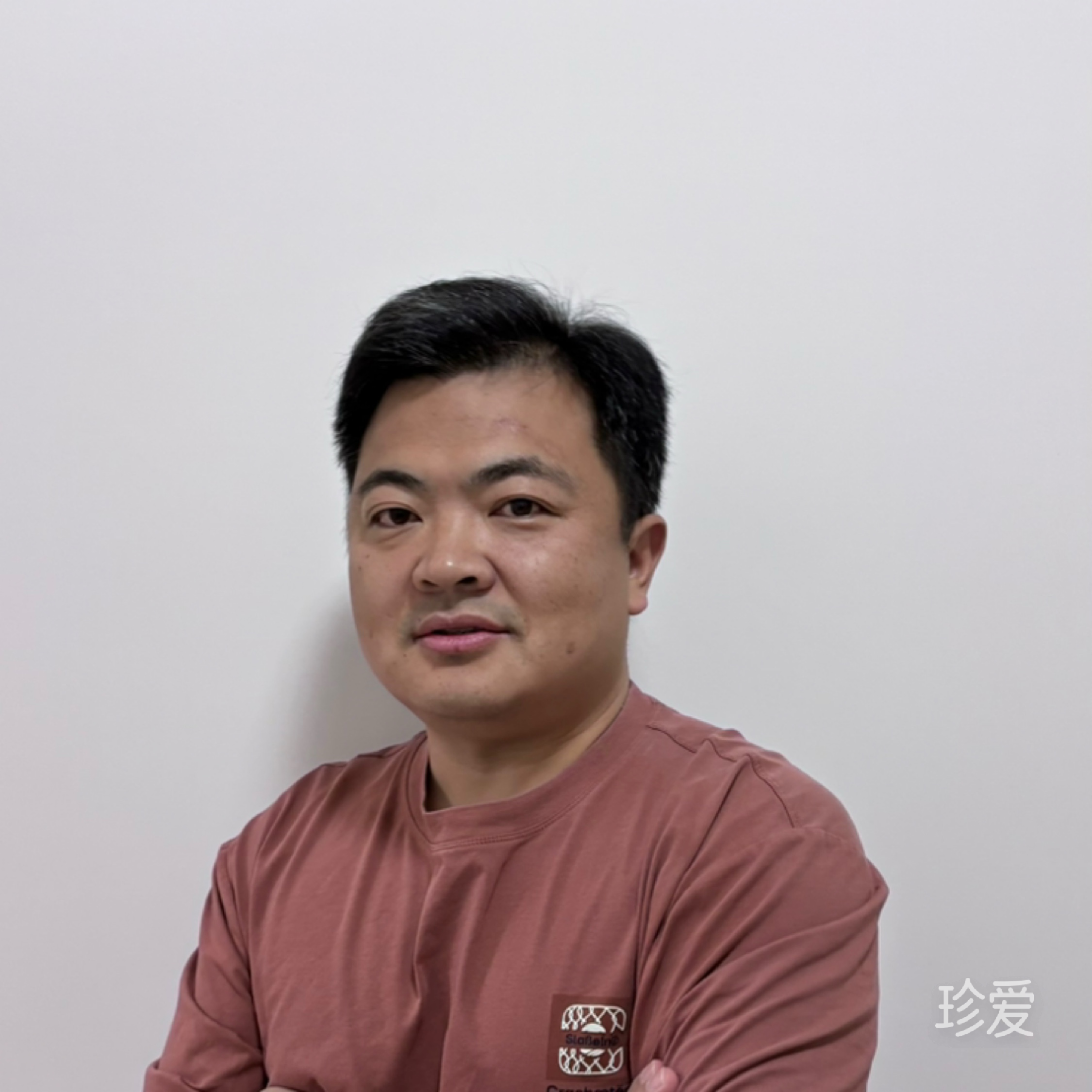 张某