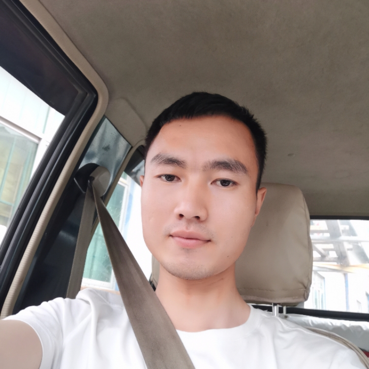 一人迷惘的男人