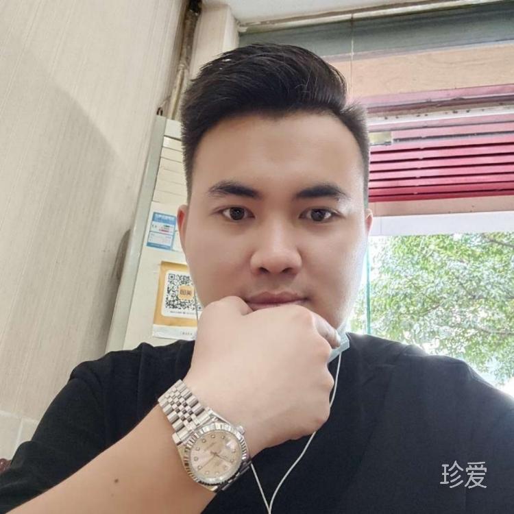 煙圈里彌漫著傷