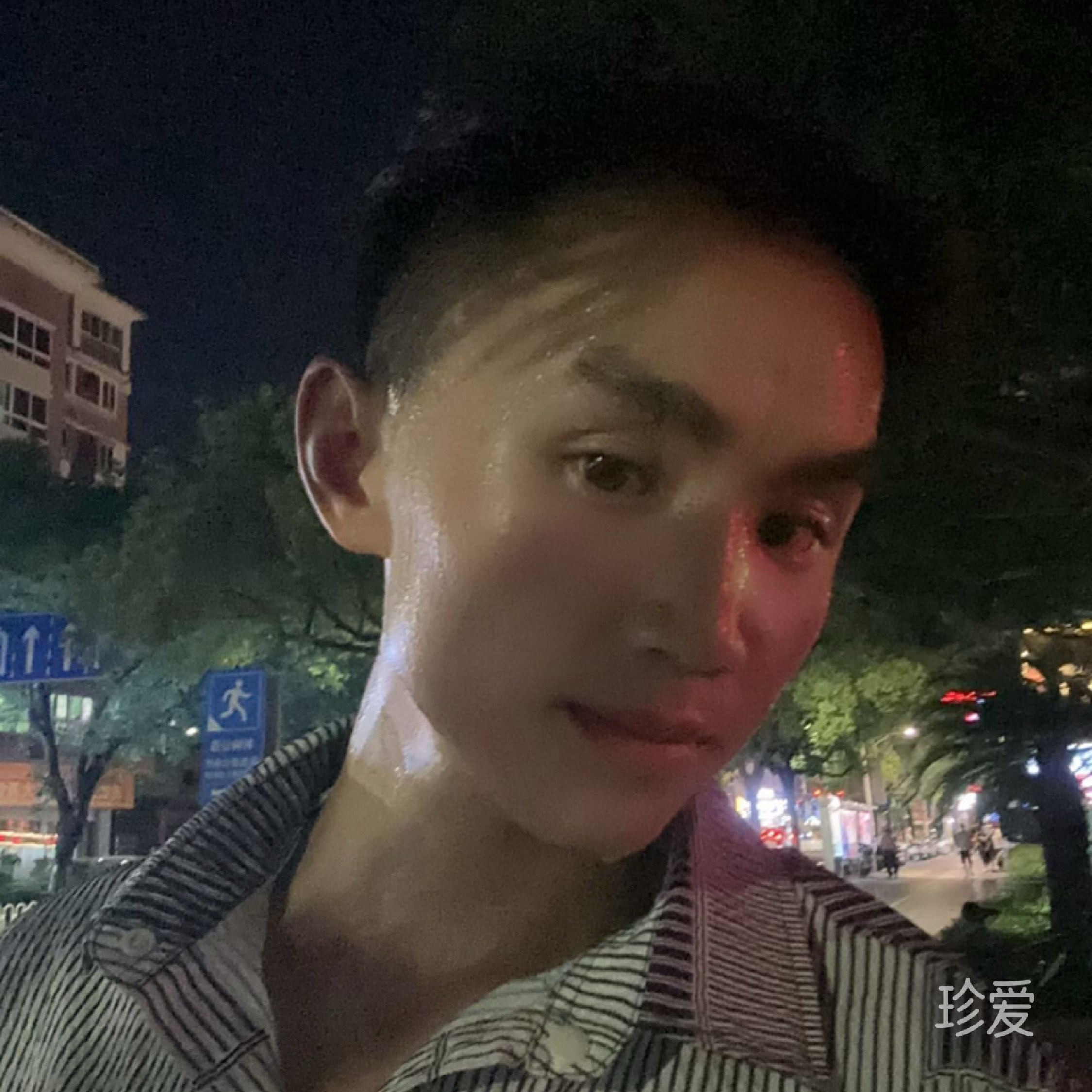 阿泽