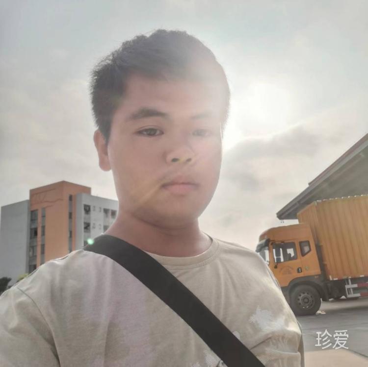 左手寫愛右手抱你