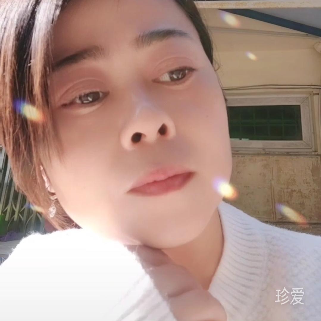 海边的月亮