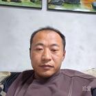 左手抓緊右手