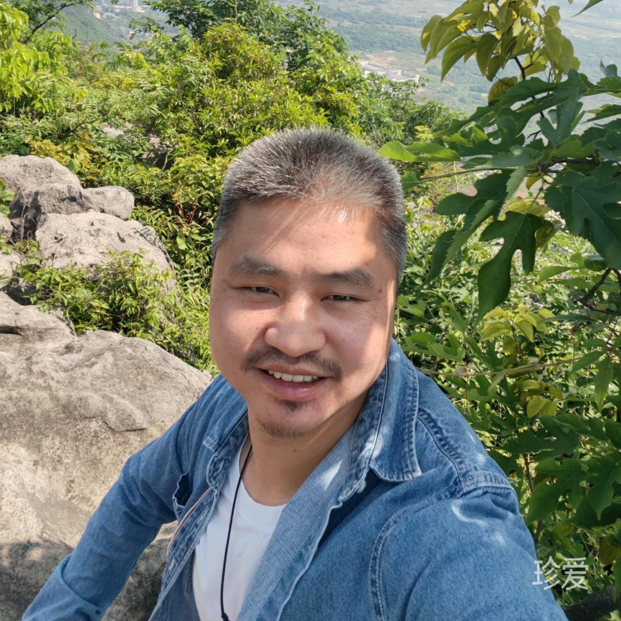 炉烟暖