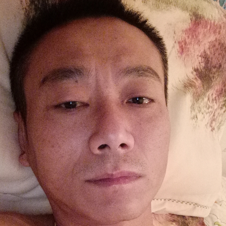 顏色不一樣的煙火