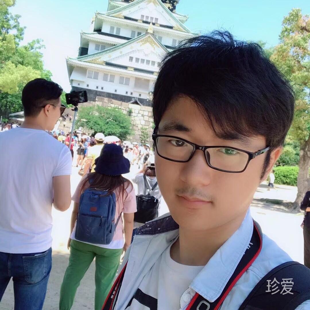 坐在小楼听风雨