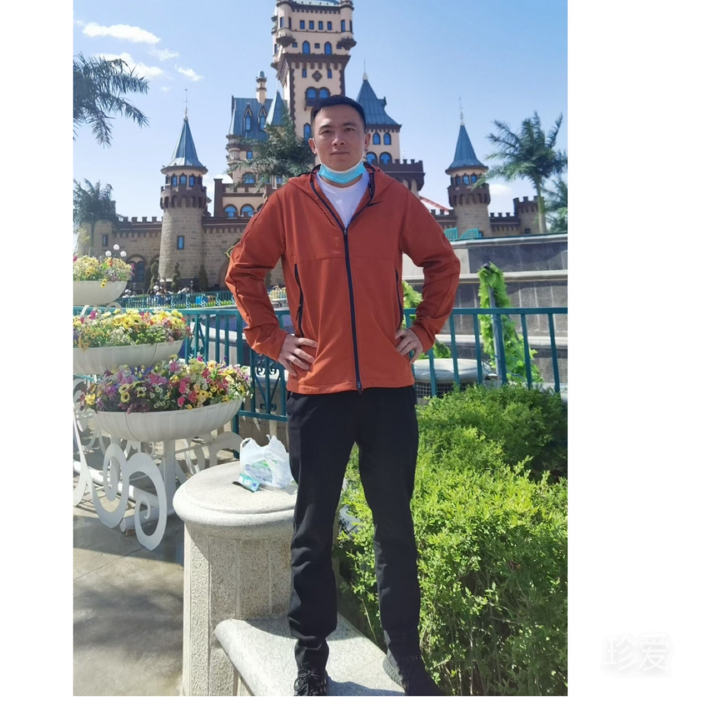 夢(mèng)年海沫深