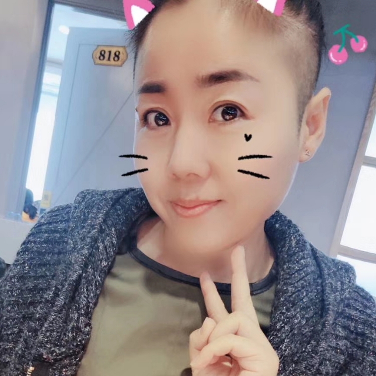 素衣清顏淡若塵