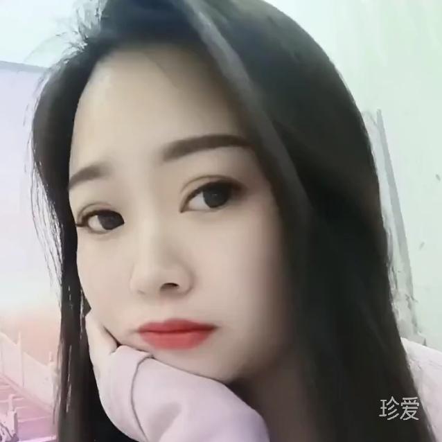 莉莉