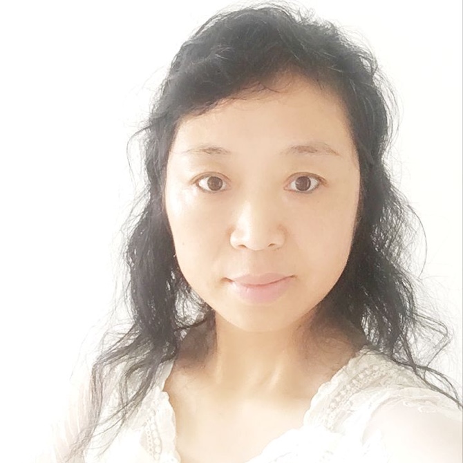 長發飄飄映清影