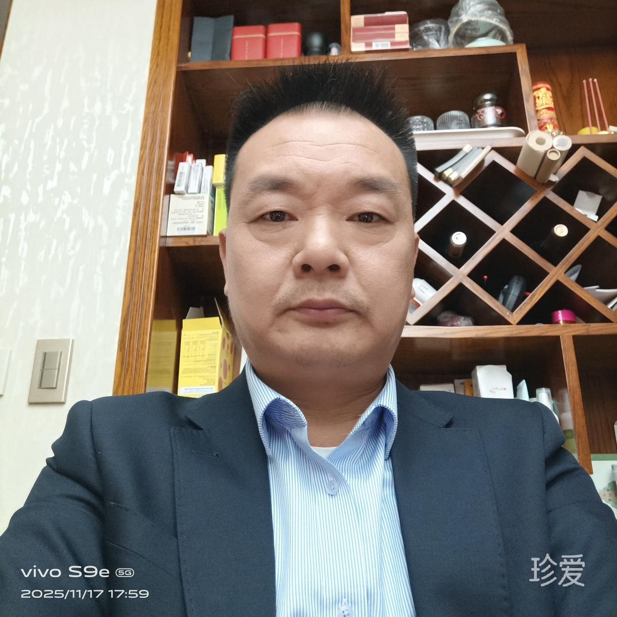 情翁