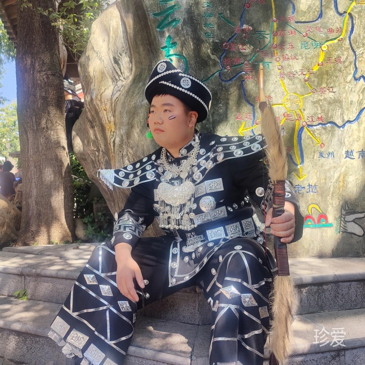 滿船清夢(mèng)壓星河