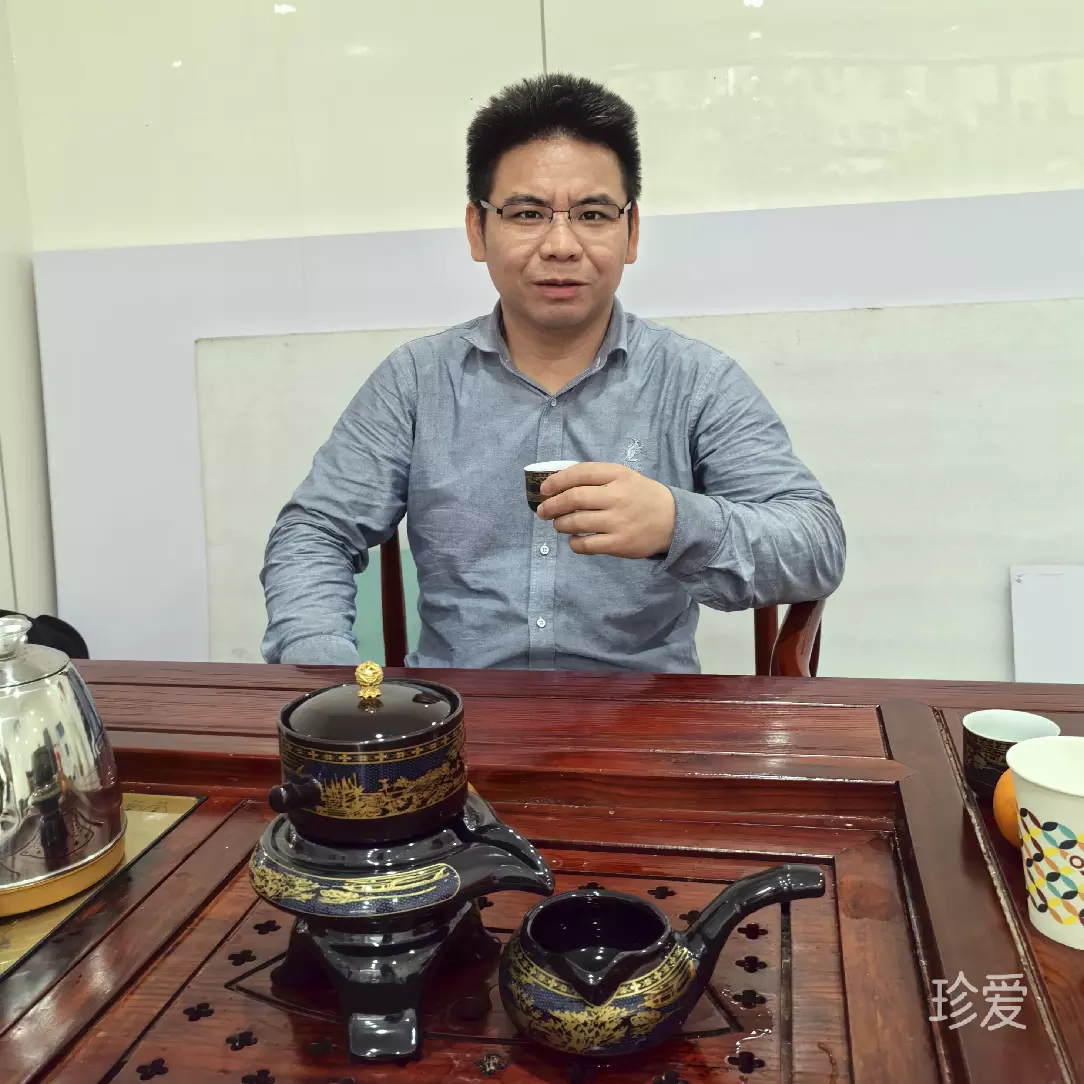 携手过天下
