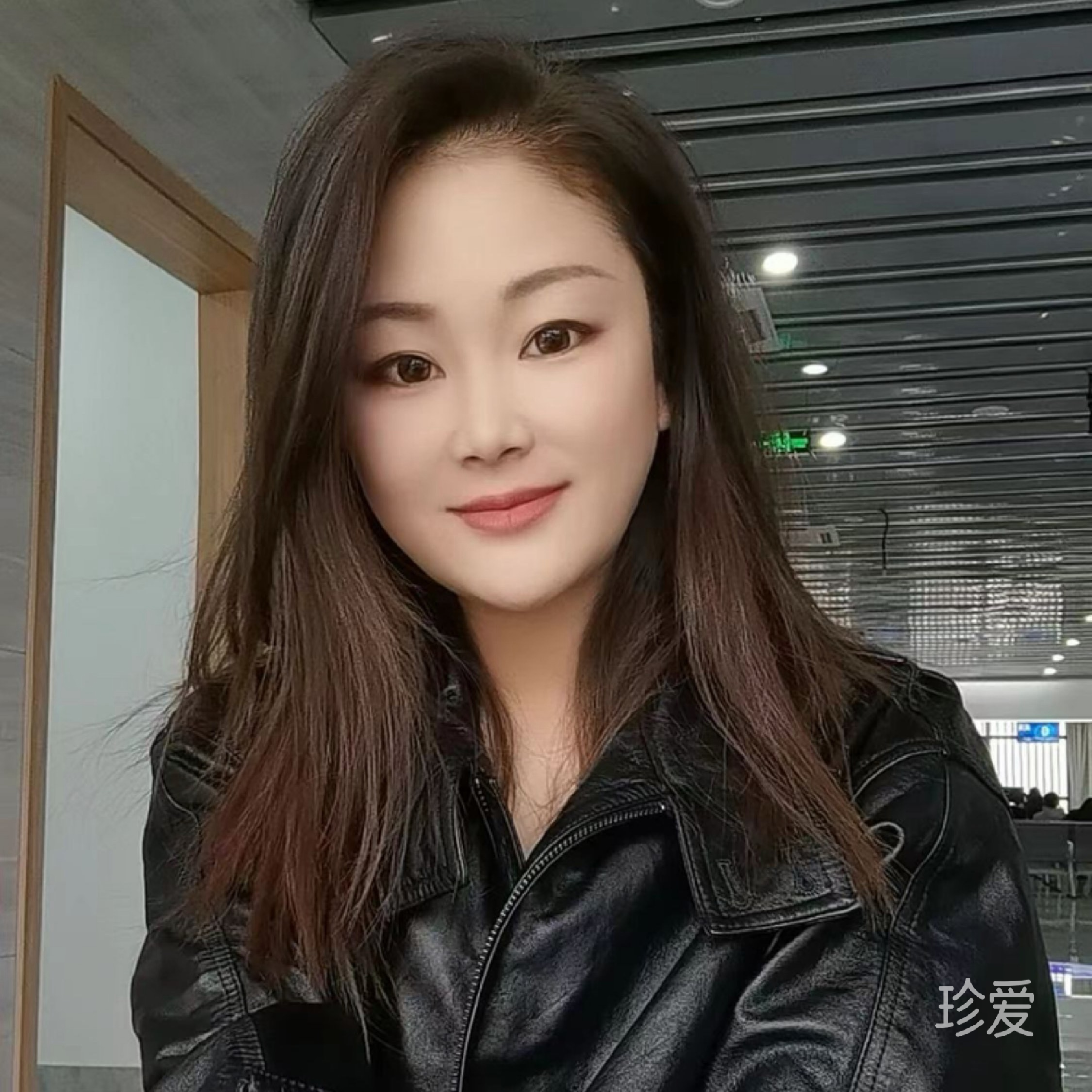 品貌端庄