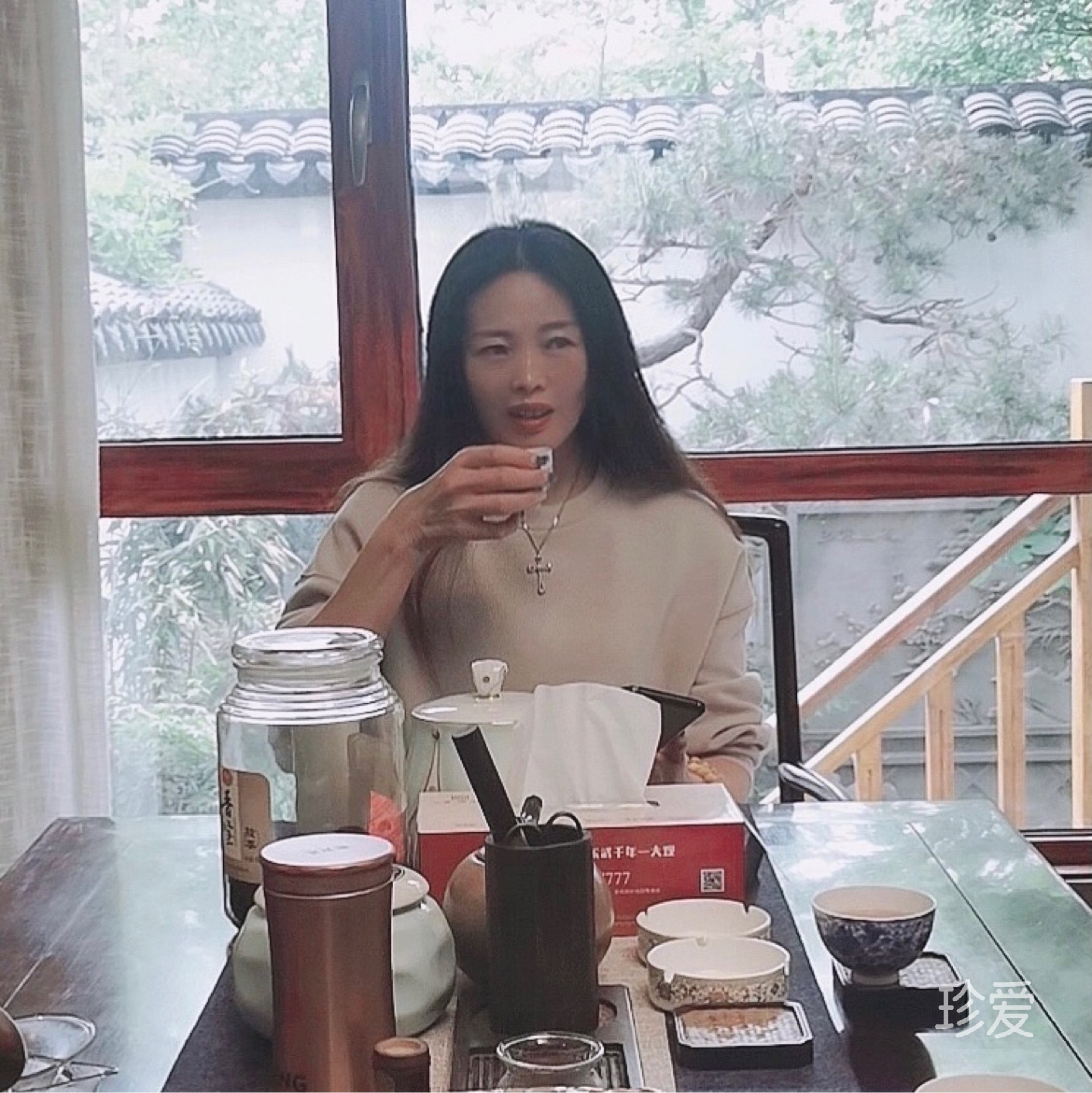 陽光在臉上跳舞