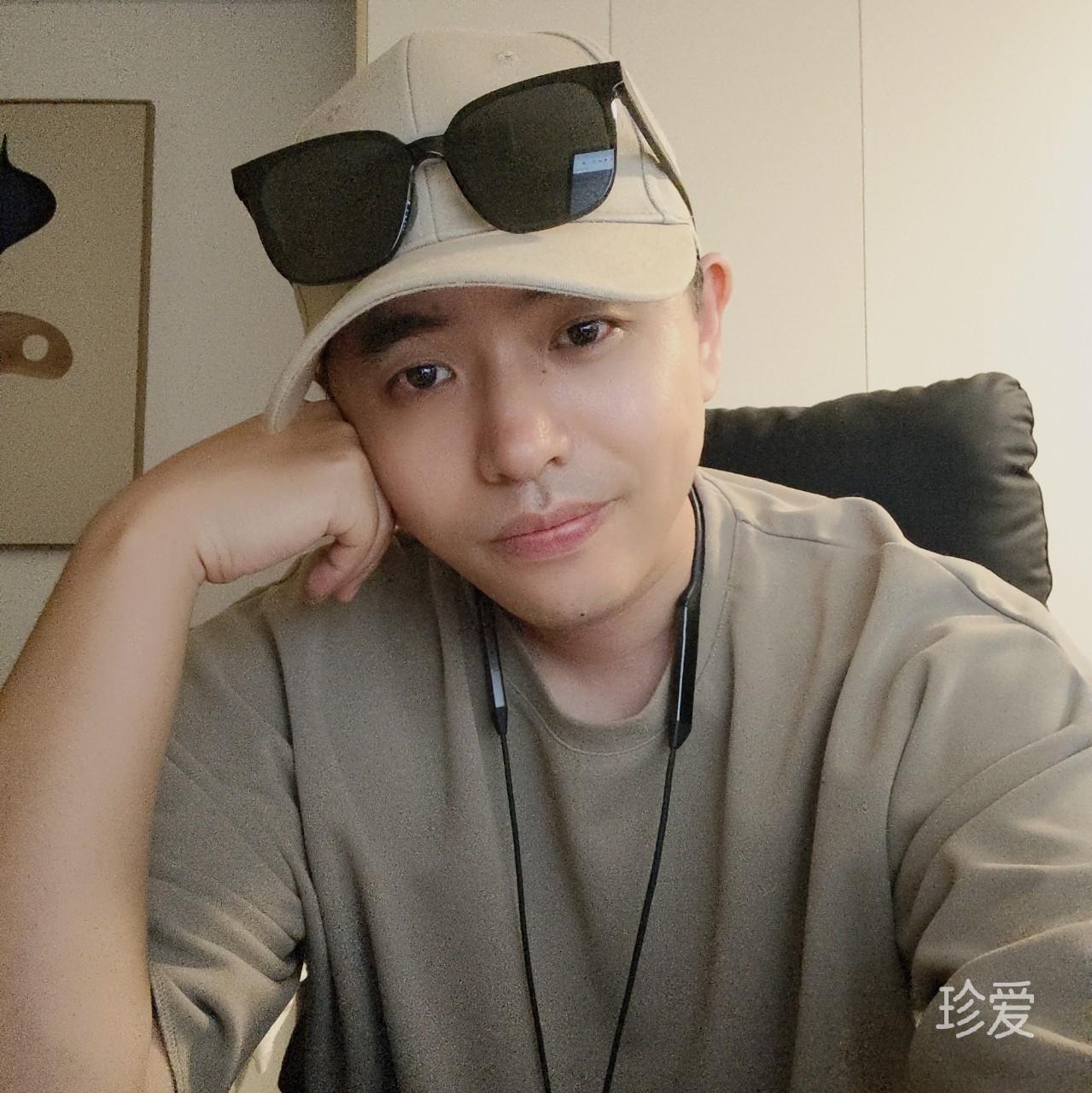二狗爱吃折耳根