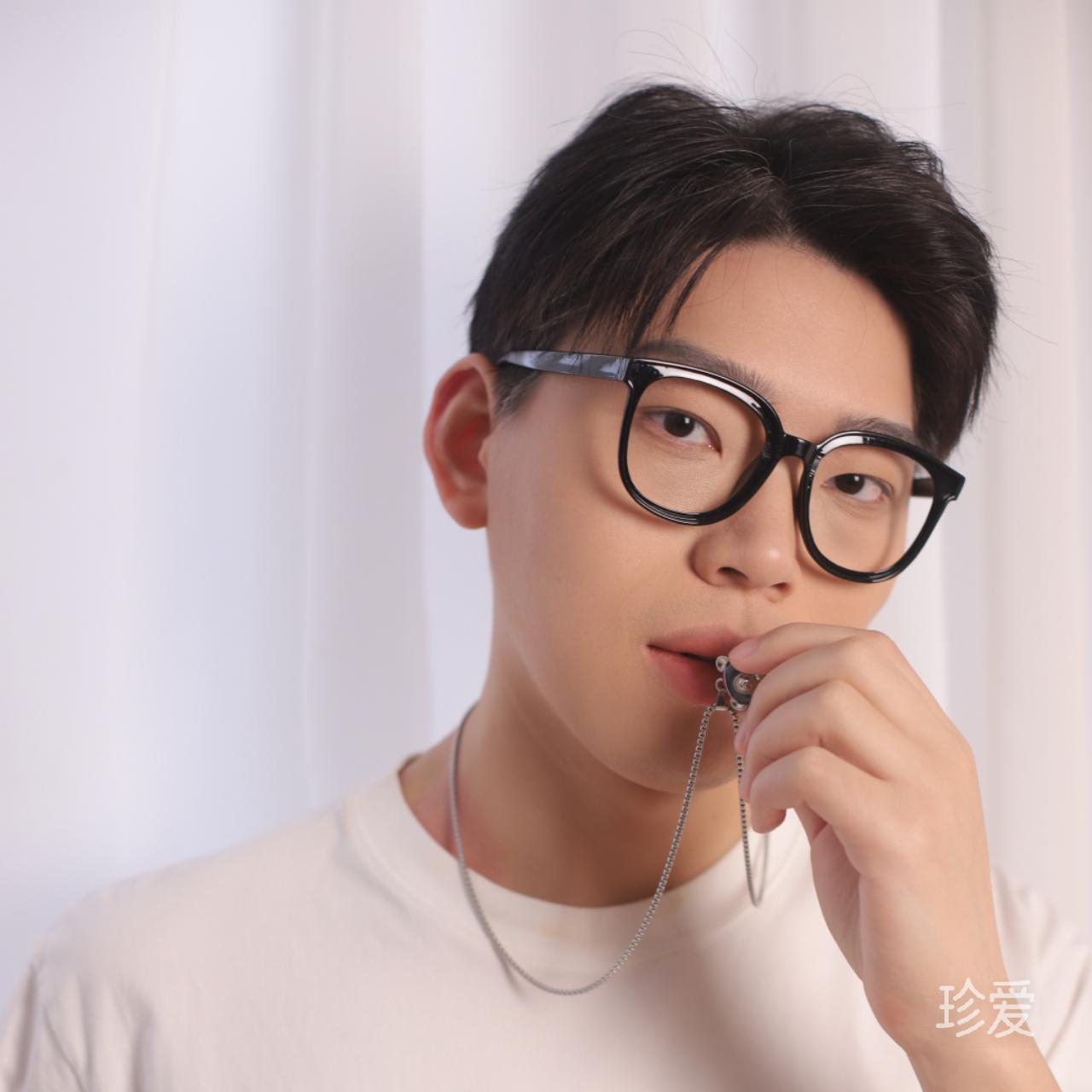 自覺(jué)無(wú)人