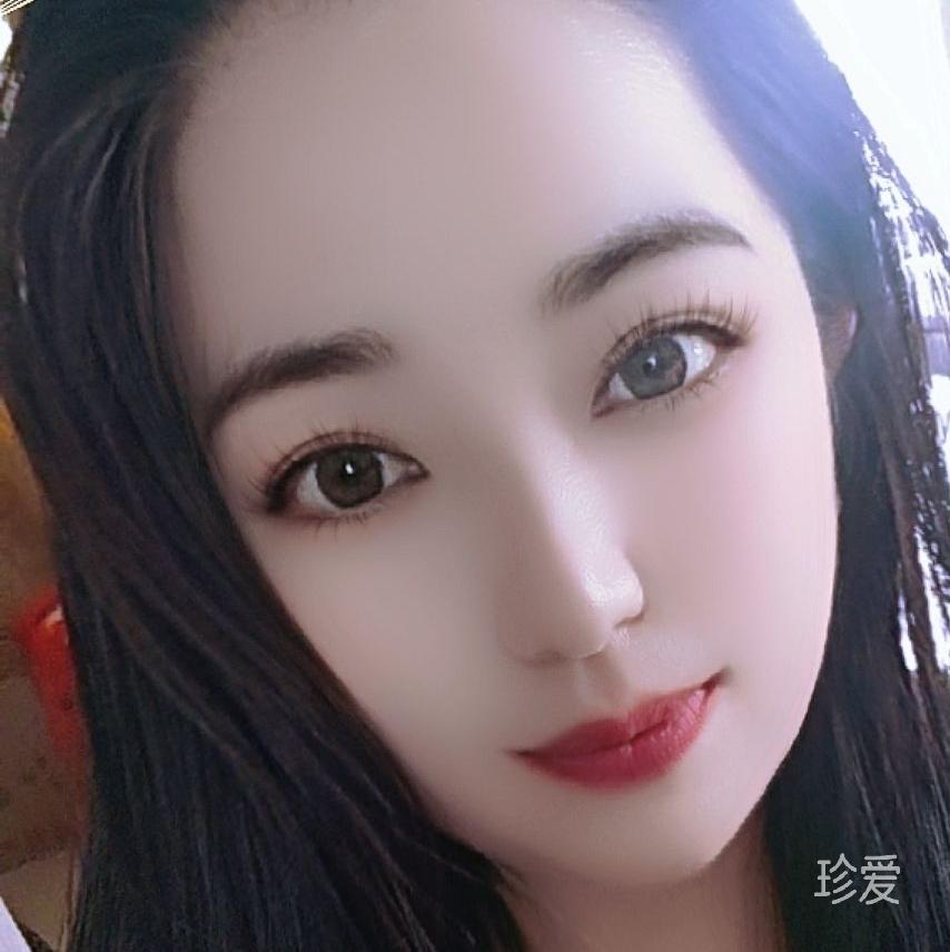 含泪微笑的人