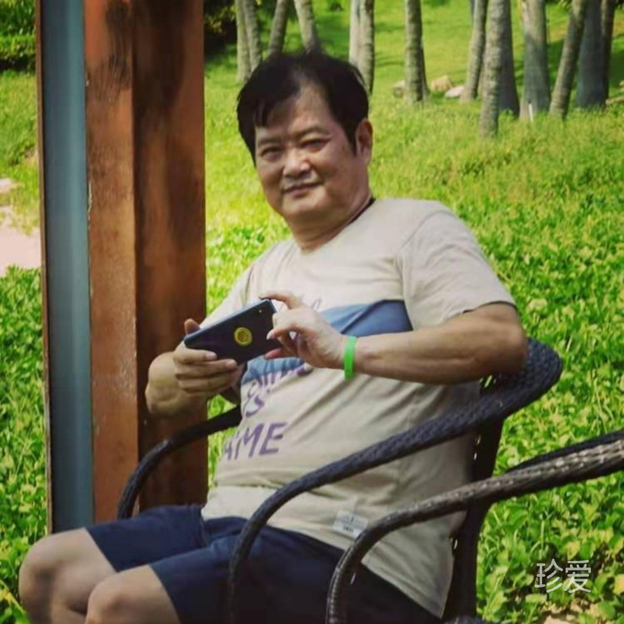 星夜管乐手