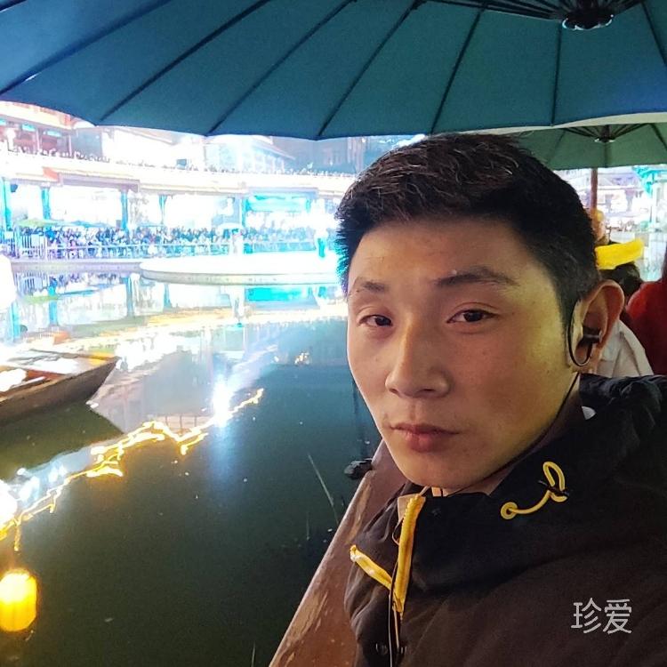 每一次当爱在靠近