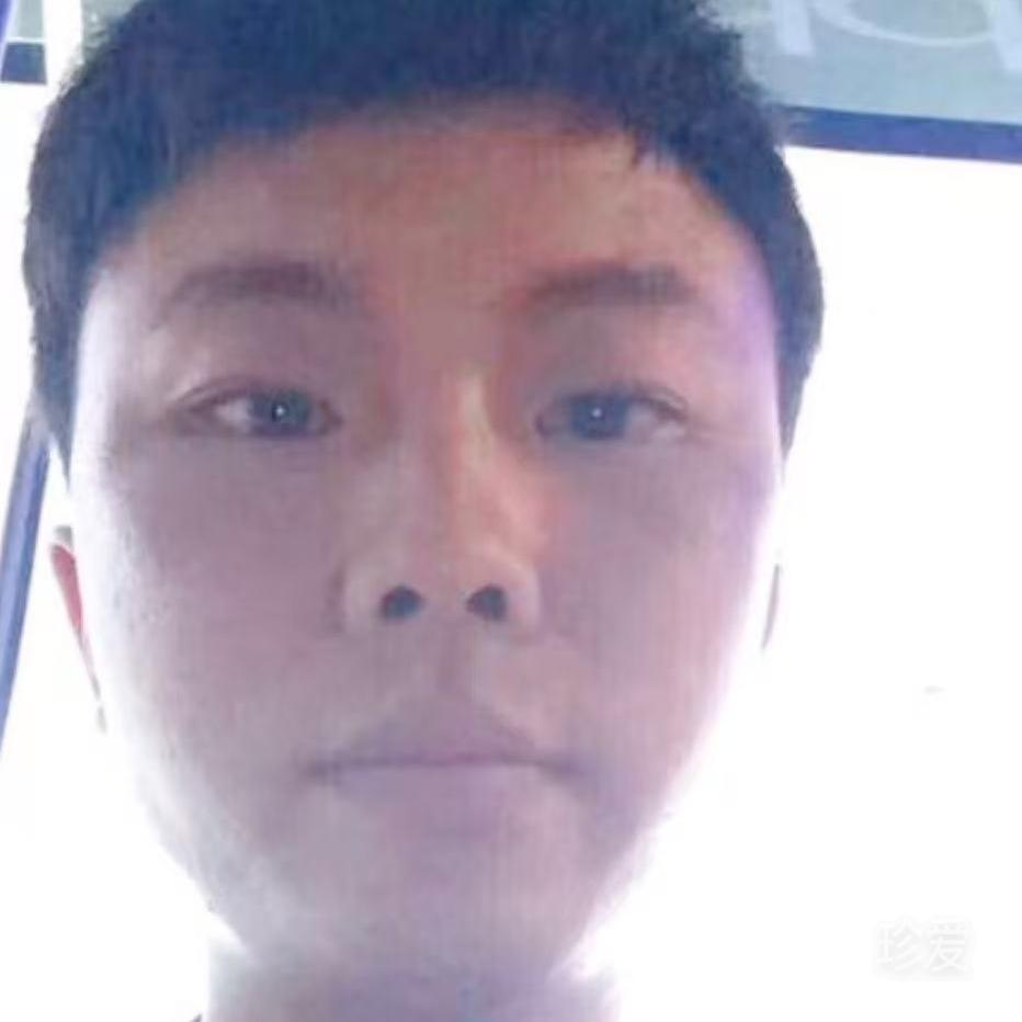 漠然一笑