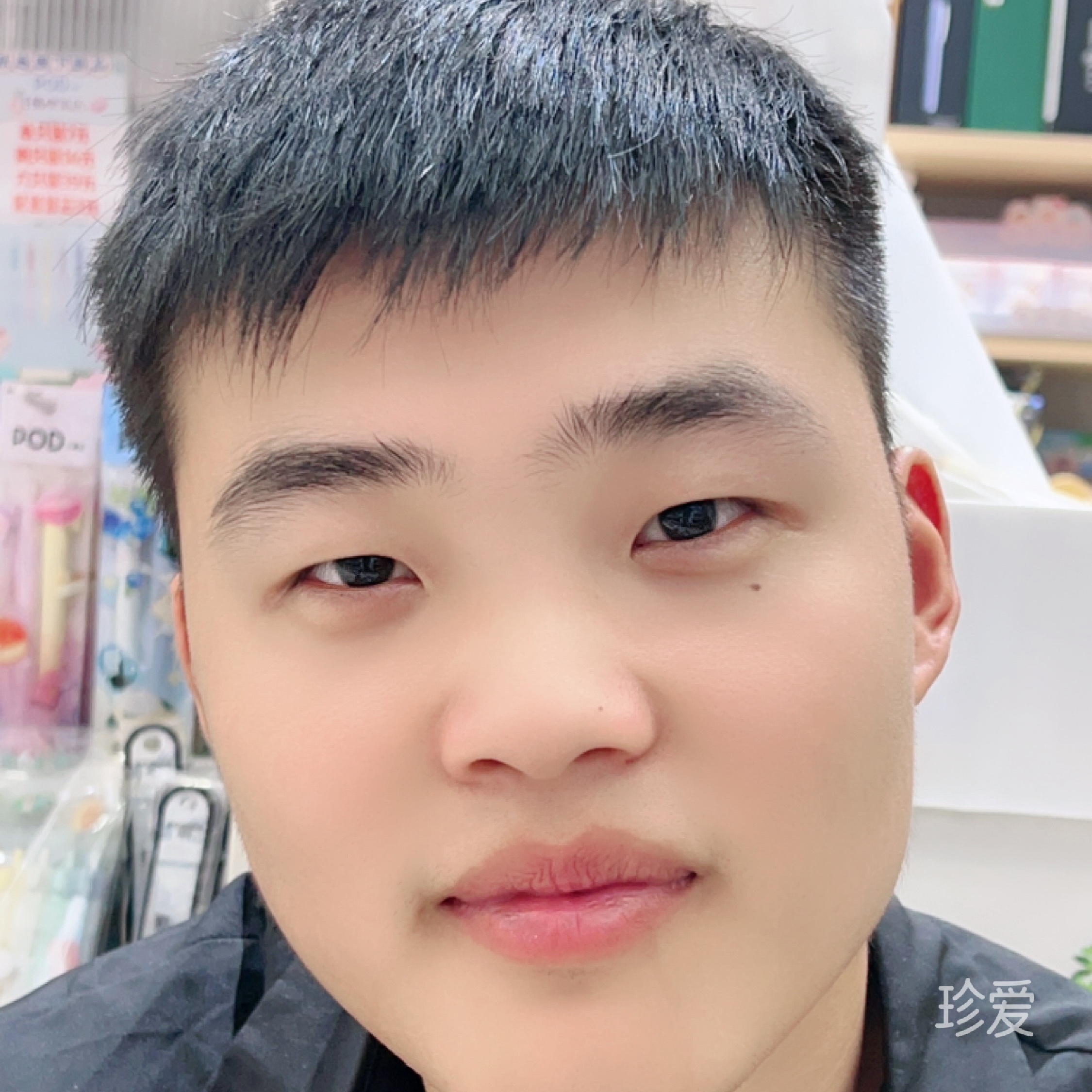 雨洛