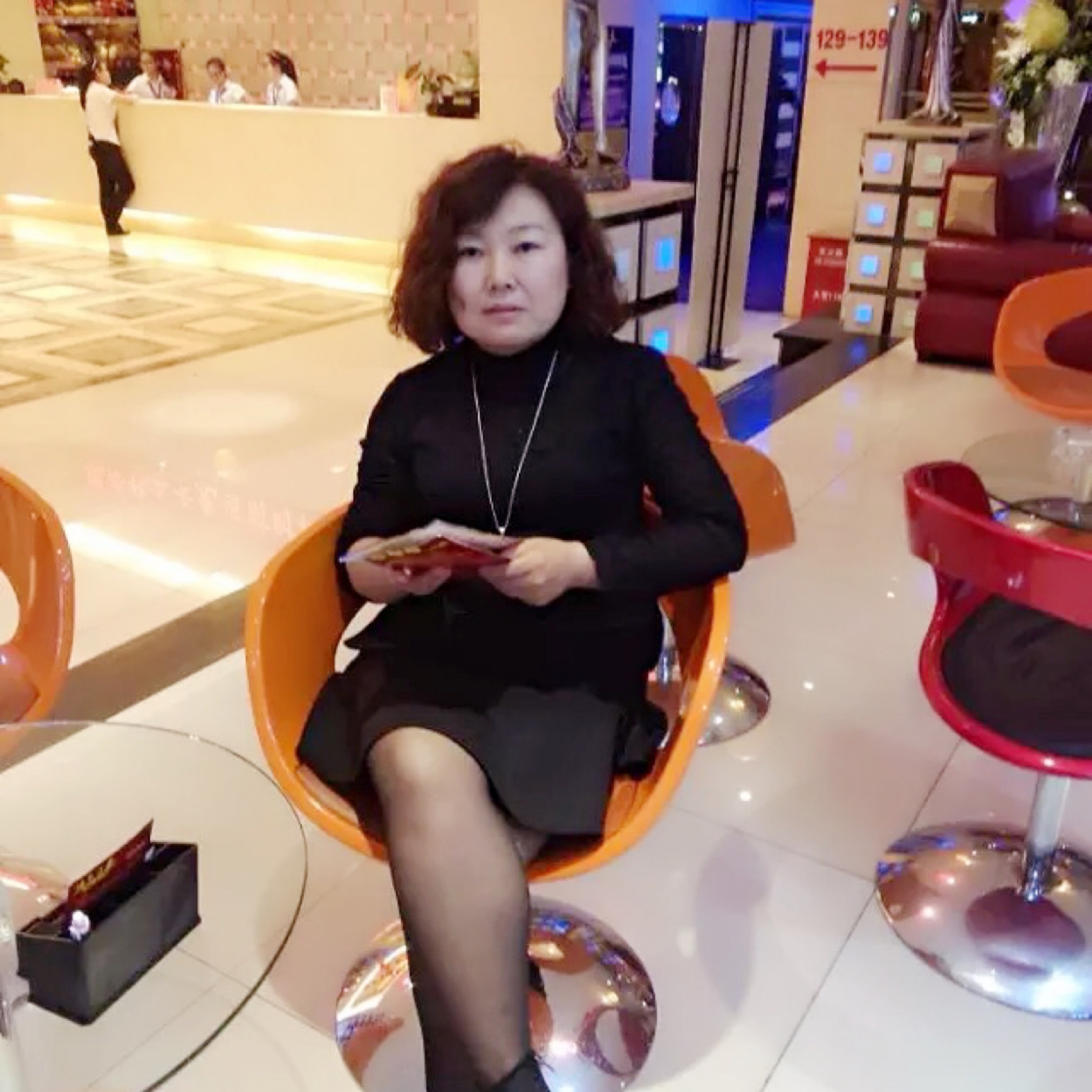 風雨中的一顆小草