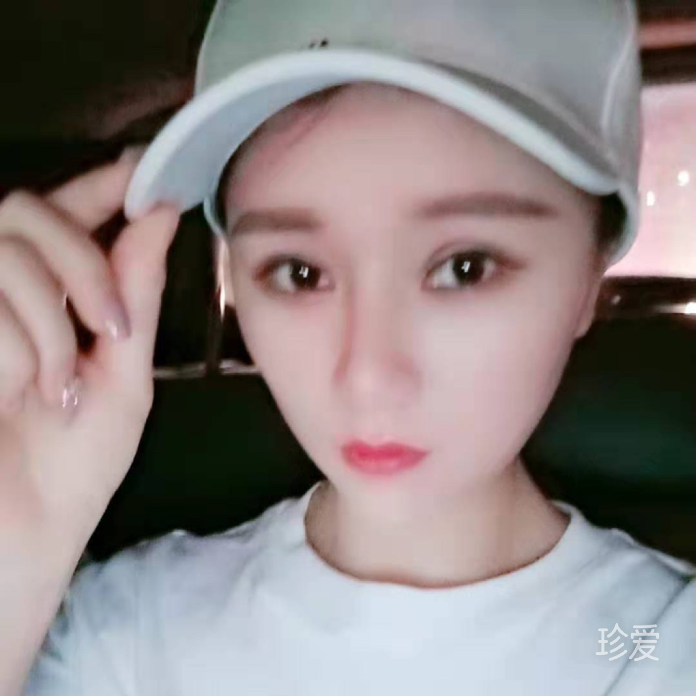 找個(gè)肩膀靠靠