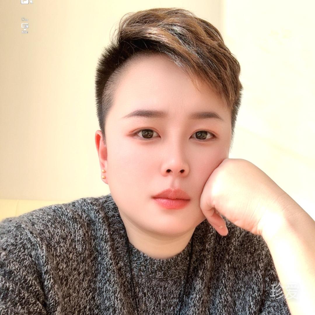 短发姑娘就是帅