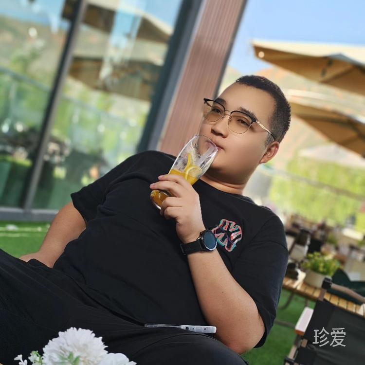 老實(shí)巴交的我