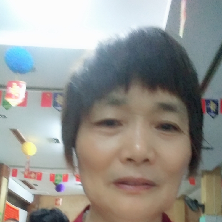 传统纯真的女人