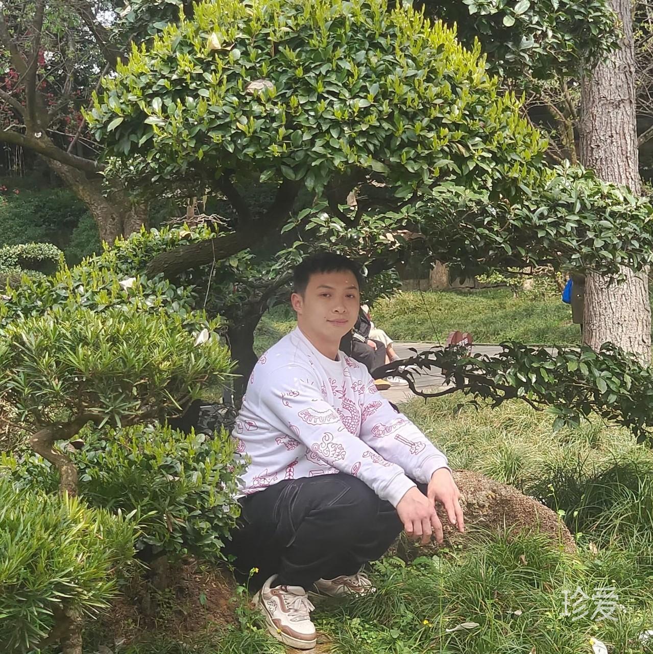 黄晓余