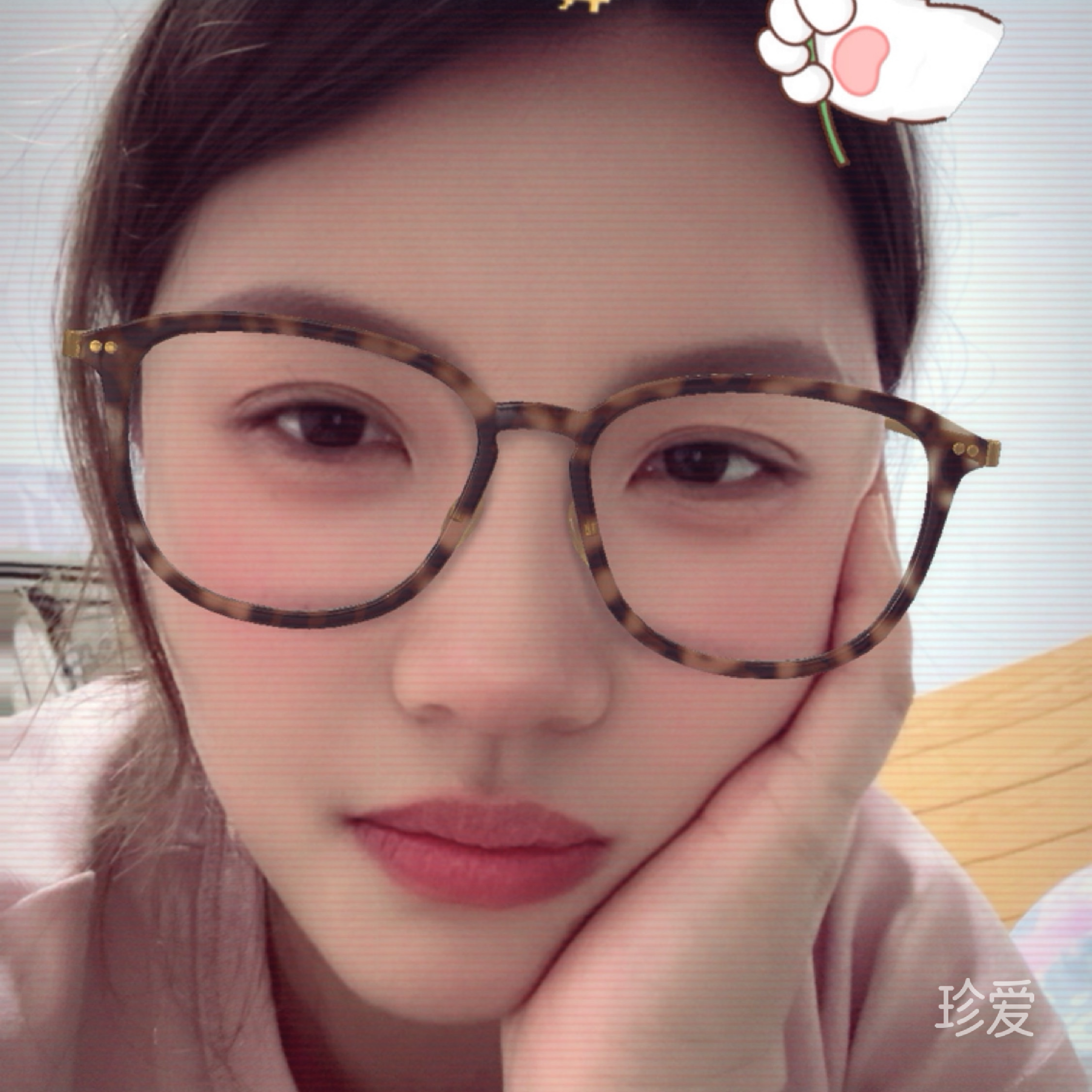 嘴角的弧线