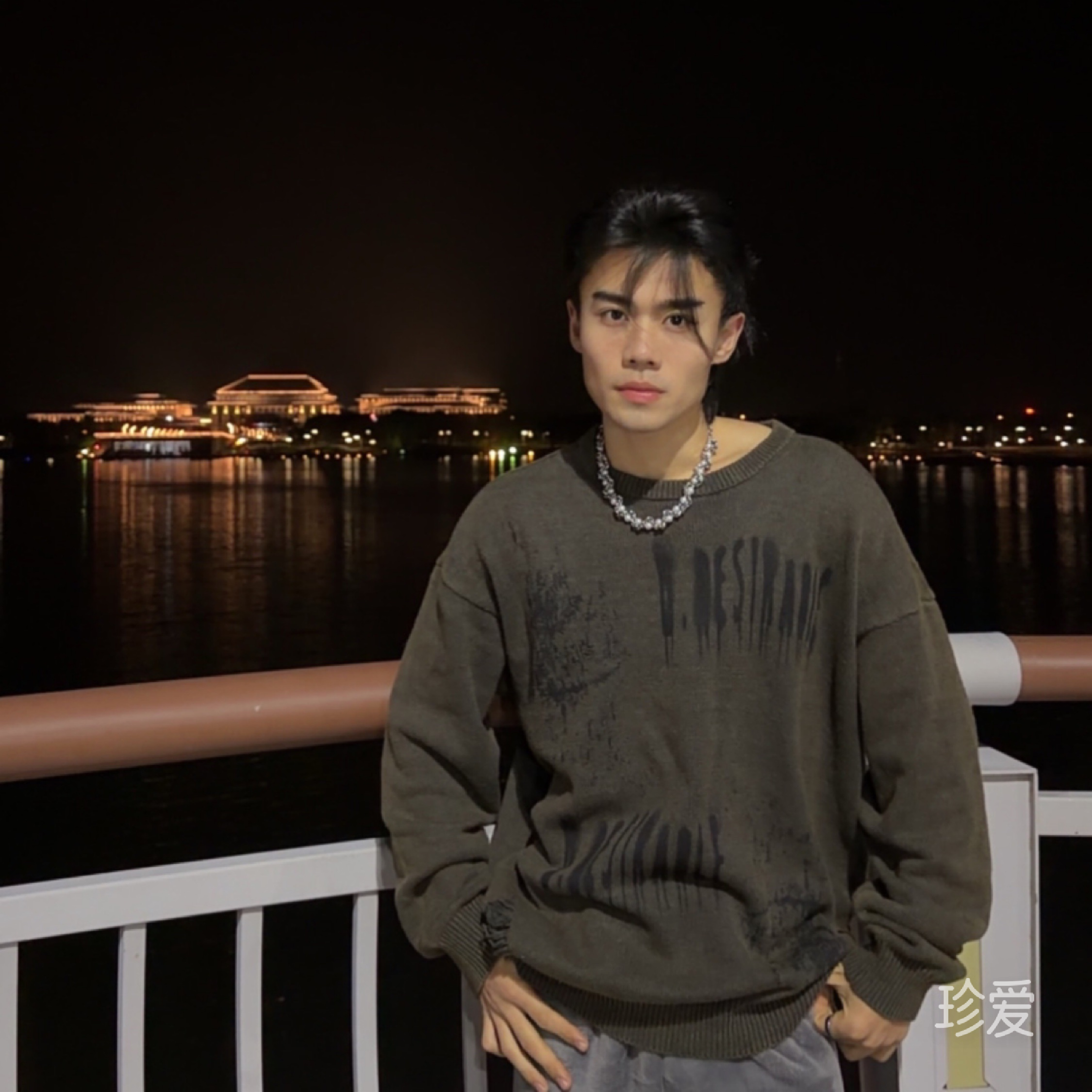 寻找黑暗中的光