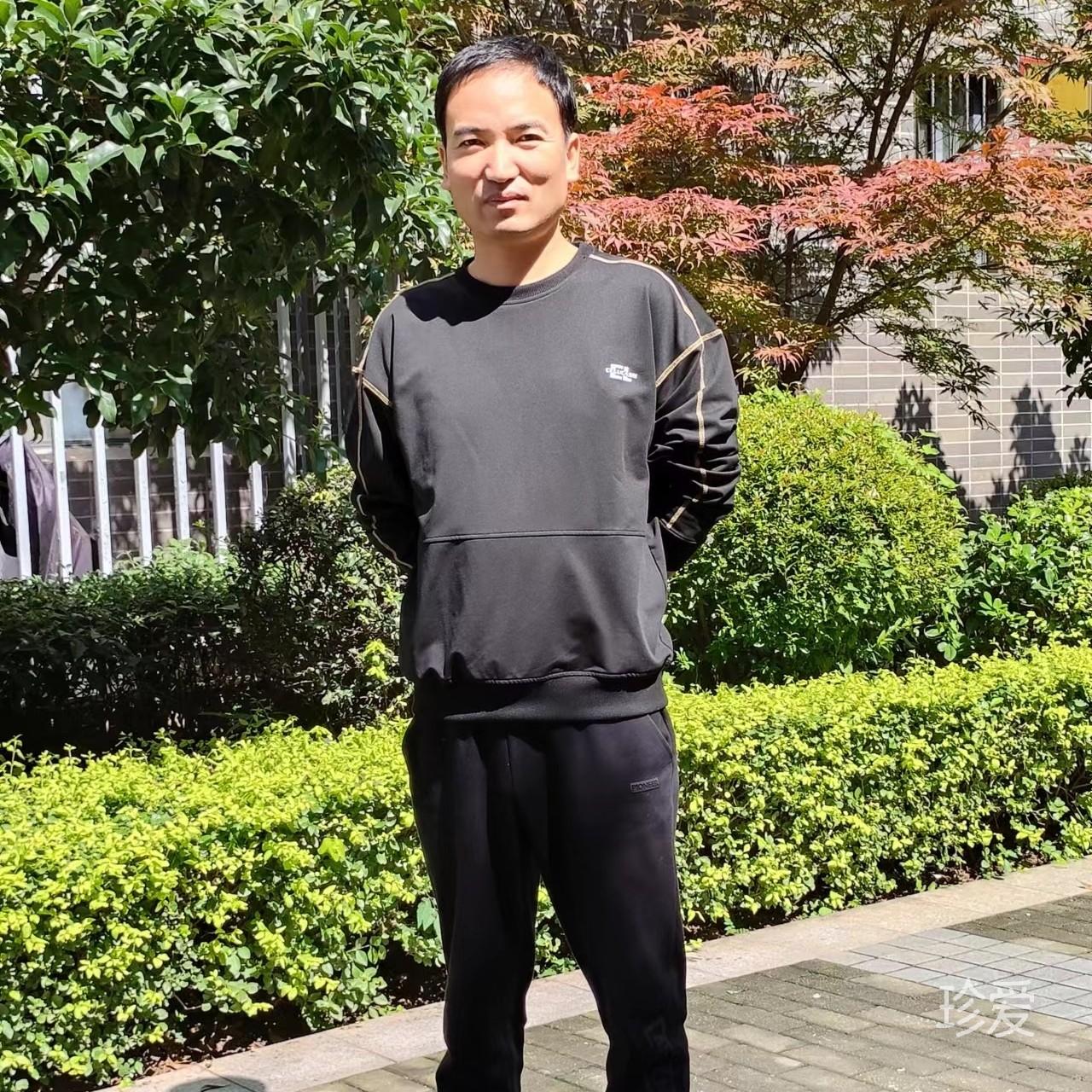 如鹰展翅上腾