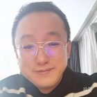 騎著機(jī)車煮著飯