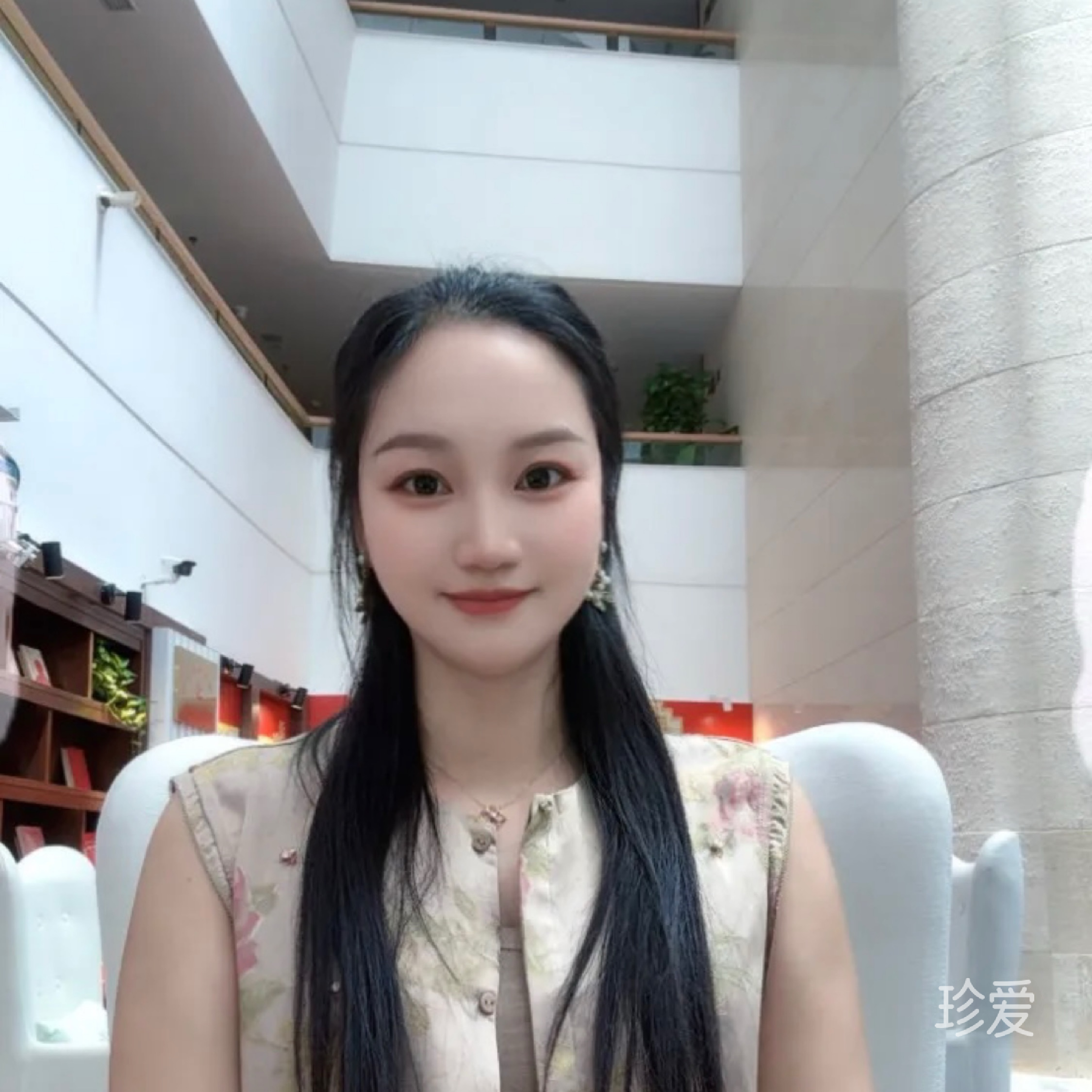 小妤2768